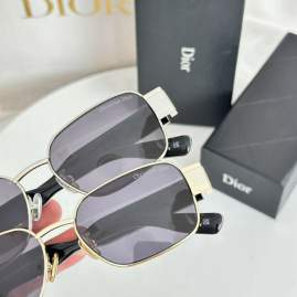 Picture of Dior Sunglasses _SKUfw76719945fw